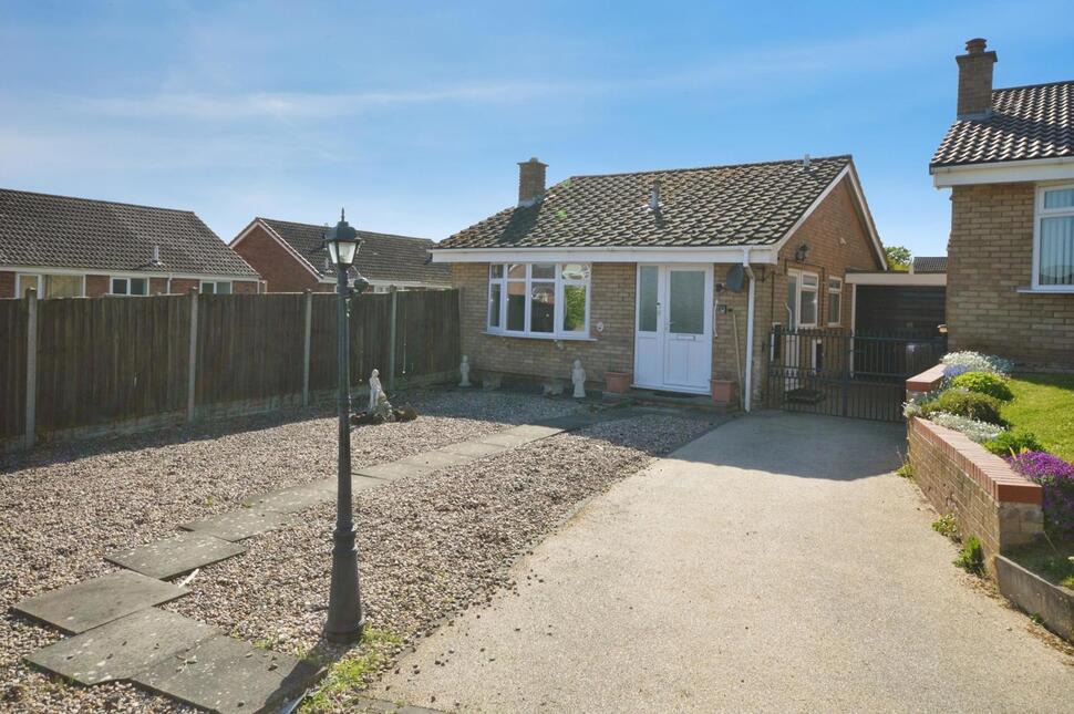 Main image of 2 bedroom Detached Bungalow for sale, Milton Avenue, Midway, Derbyshire, DE11