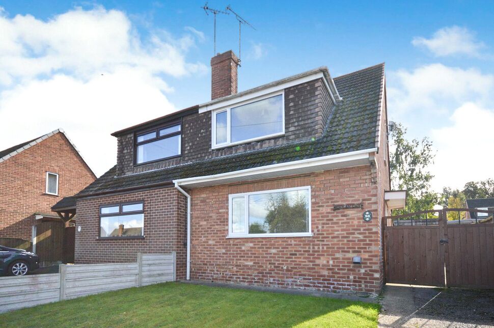 3 bedroom Semi Detached House for sale, Campion Road, Woodville, DE11