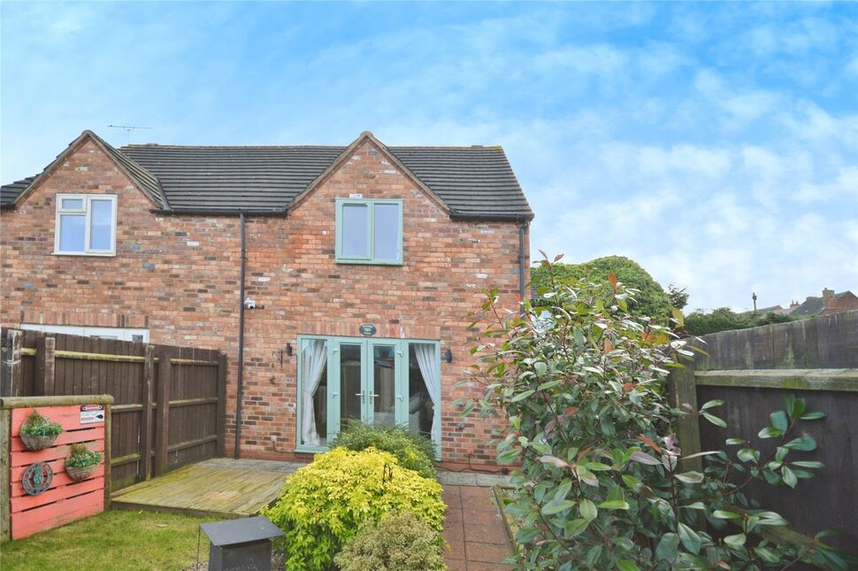 2 bedroom Semi Detached House for sale, Chapel Street, Castle Gresley