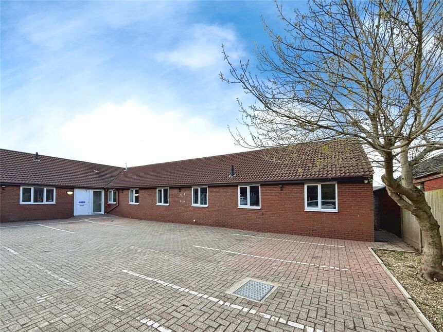 Main image of 1 bedroom  Room to rent, Colliery Road, Church Gresley, Derbyshire, DE11