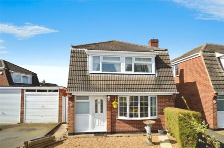Sycamore Avenue, 3 bedroom Detached House for sale, £250,000