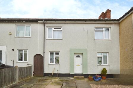 Chestnut Avenue, 3 bedroom Mid Terrace House for sale, £185,000