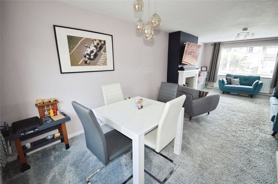 Lounge / Dining Room