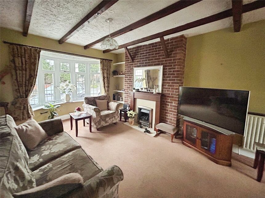 Lounge / Dining Room