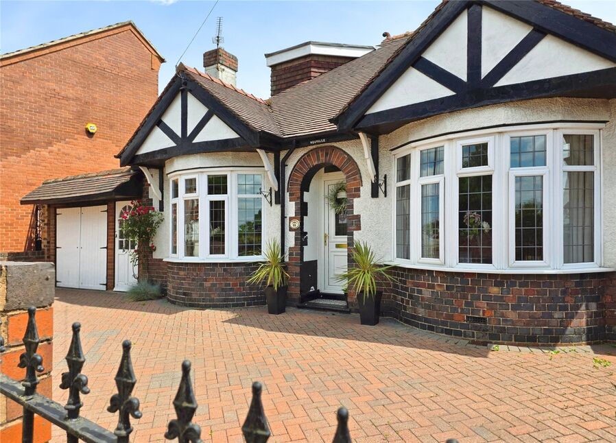 4 bedroom Detached Bungalow for sale