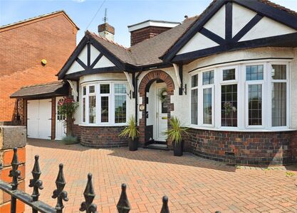4 bedroom Detached Bungalow for sale