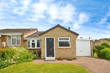 Chiltern Road, 2 bedroom Semi Detached Bungalow for sale, &pound;185,000
