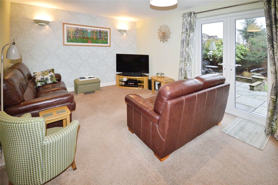 Lounge / Dining Room