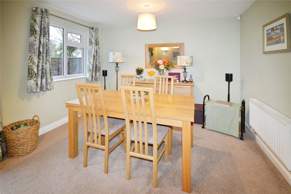 Lounge / Dining Room