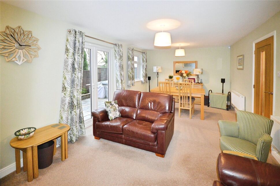 Lounge / Dining Room