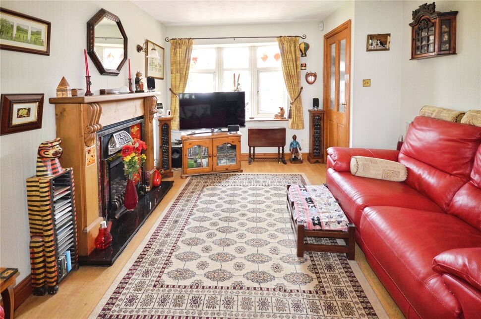 Lounge / Dining Room
