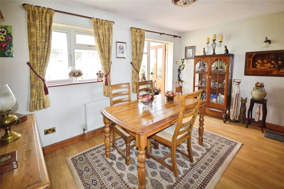 Lounge / Dining Room