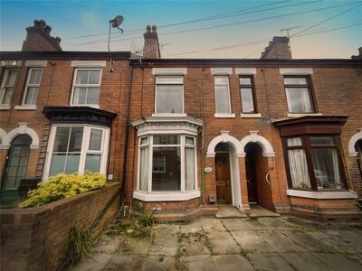 4 bedroom Mid Terrace House for sale