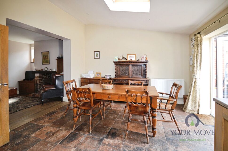 Kitchen / Dining Room