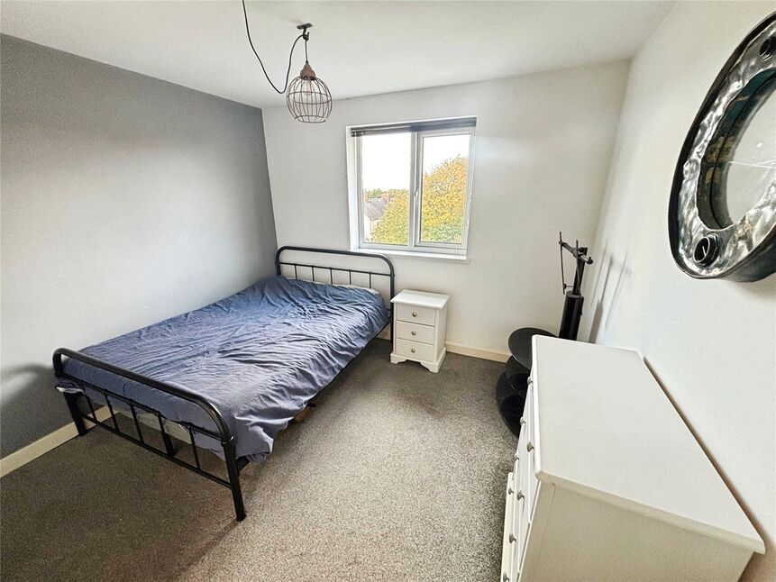 Main image of 1 bedroom  Room to rent, Colliery Road, Church Gresley, Derbyshire, DE11