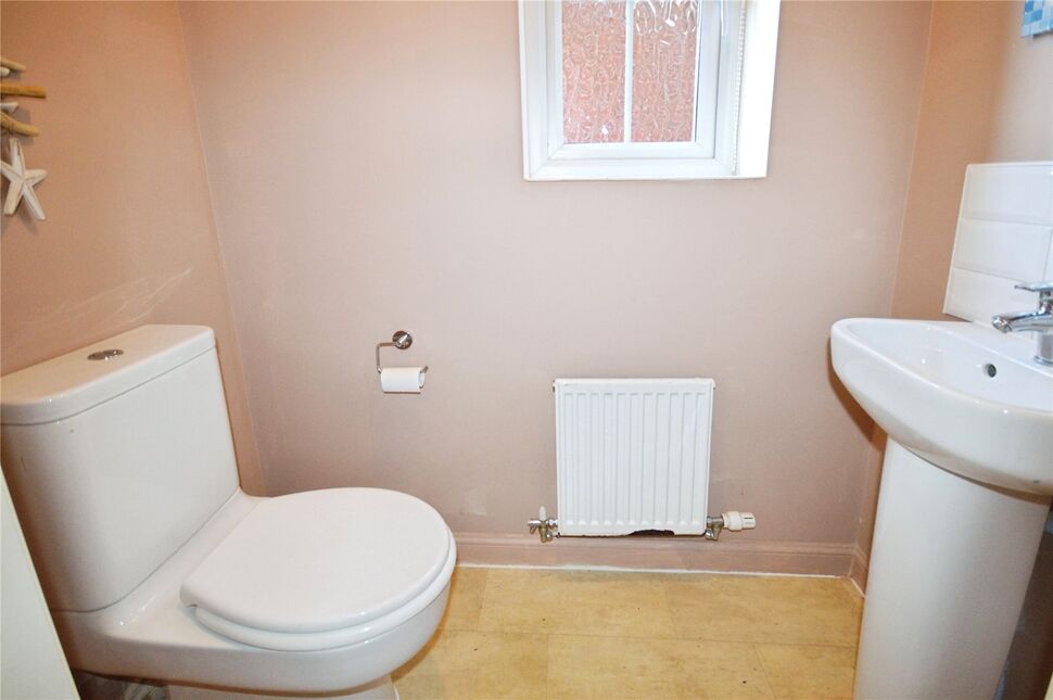 Cloakroom / Wc