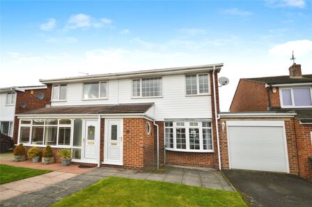 3 bedroom Semi Detached House to rent