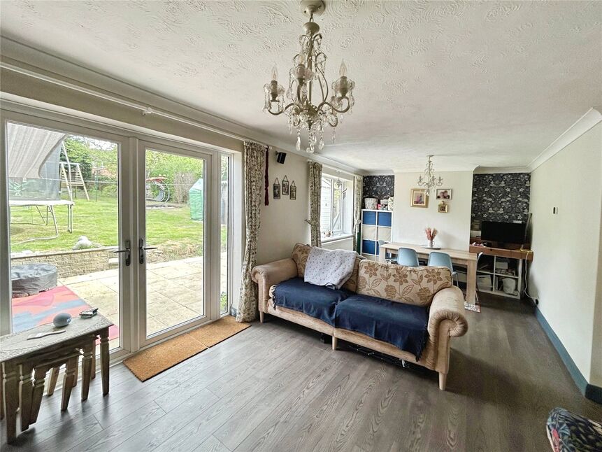 Lounge / Dining Room