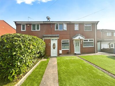 Fairfield Crescent, 2 bedroom Mid Terrace House to rent, £850 pcm