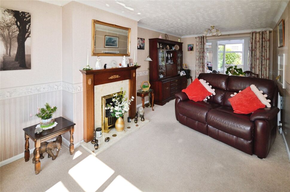 Lounge / Dining Room