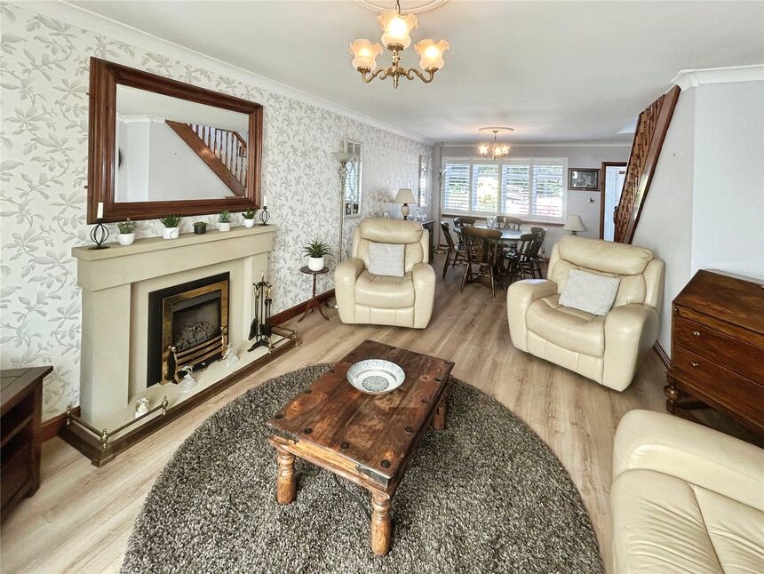 Lounge / Dining Room