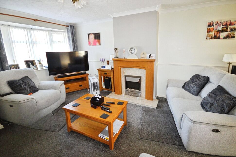 Lounge / Dining Room