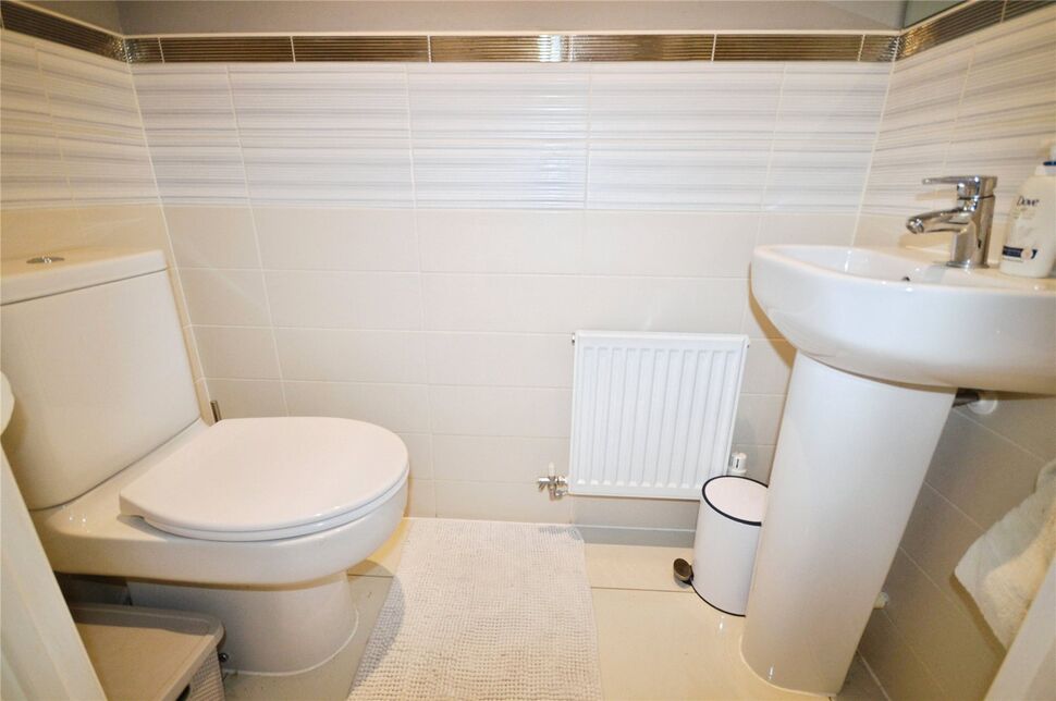 Cloakroom / Wc
