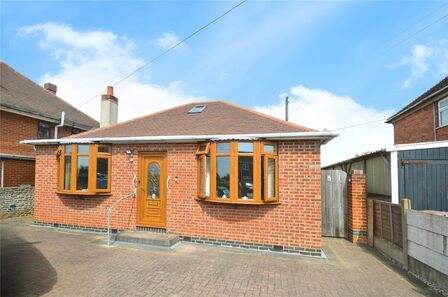 Tower Road, 2 bedroom Detached Bungalow for sale, £285,000