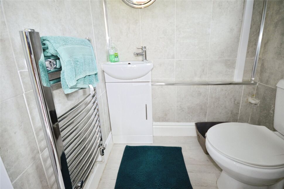 Cloakroom / Wc