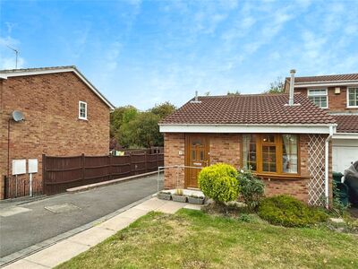 2 bedroom End Terrace Bungalow for sale