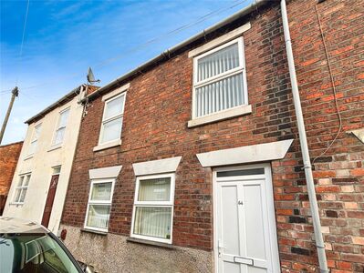 Oversetts Road, 3 bedroom Mid Terrace House to rent, &pound;800 pcm