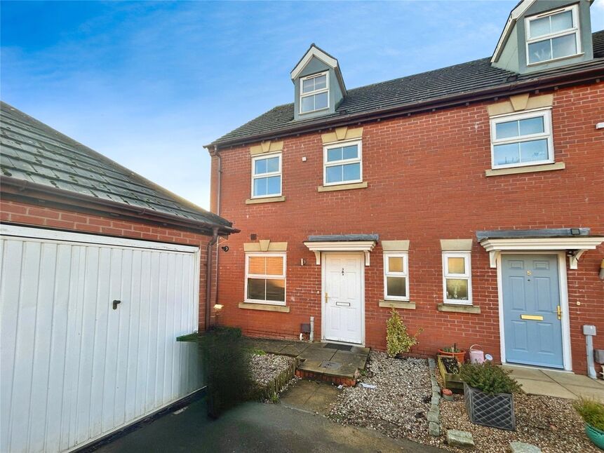 Main image of 4 bedroom Semi Detached House for sale, Woodyard Close, Castle Gresley, Derbyshire, DE11