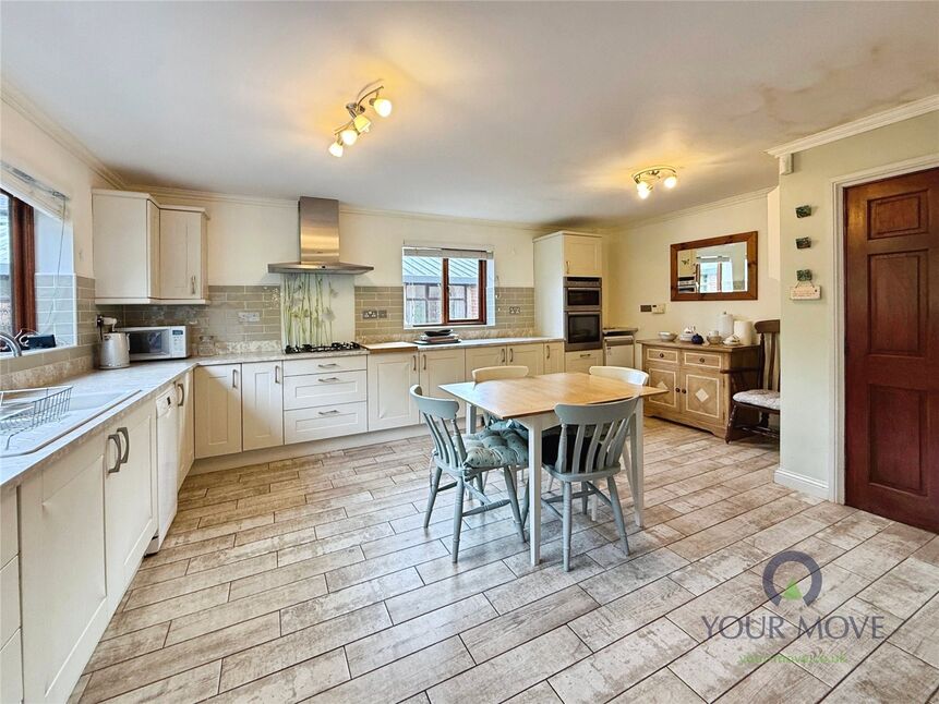 Kitchen / Diner