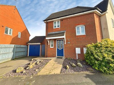 Victoria Drive, 3 bedroom Semi Detached House to rent, &pound;1,150 pcm