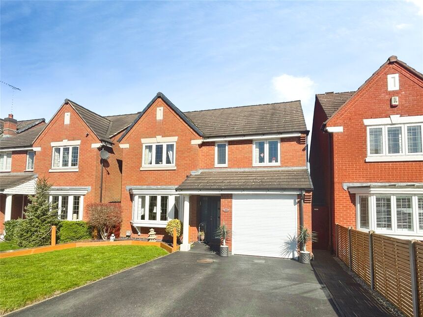 4 bedroom Detached House for sale