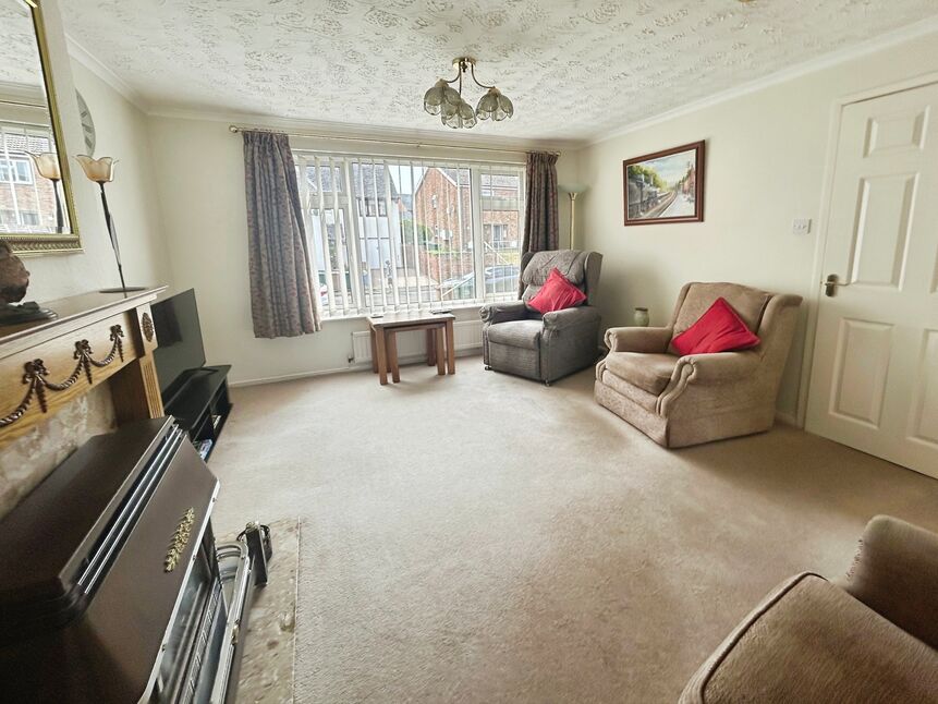 Lounge / Dining Room