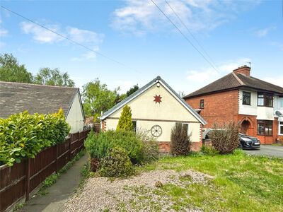Wood Lane, 3 bedroom Detached Bungalow for sale, &pound;225,000