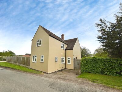 3 bedroom Detached House to rent