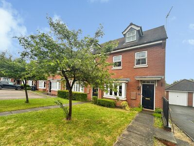 3 bedroom End Terrace House for sale