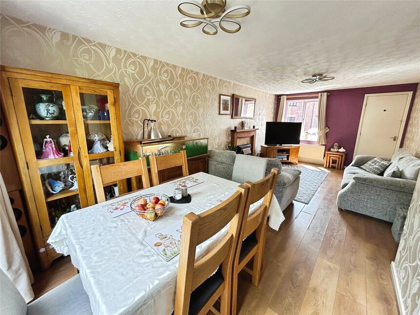 Lounge / Dining Room