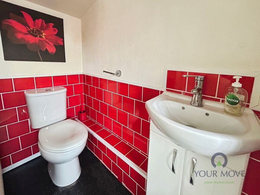 Cloakroom / Wc
