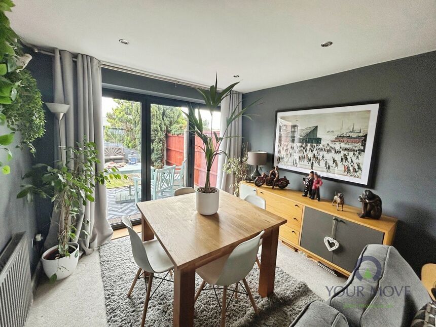 Lounge / Dining Room