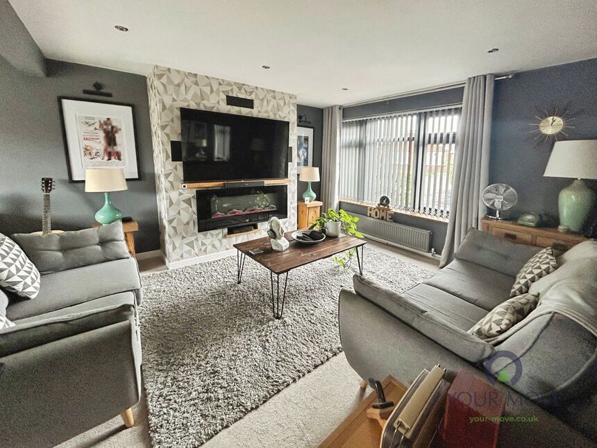 Lounge / Dining Room