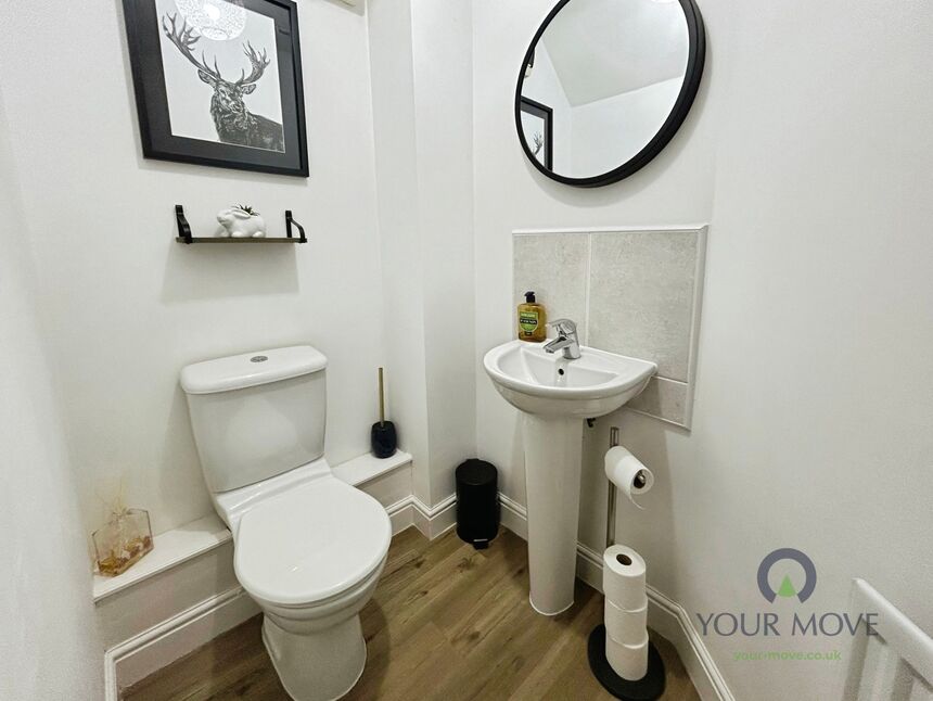 Cloakroom / Wc
