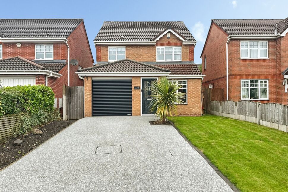 Main image of 3 bedroom Detached House for sale, Threadmill Lane, Swinton, Greater Manchester, M27