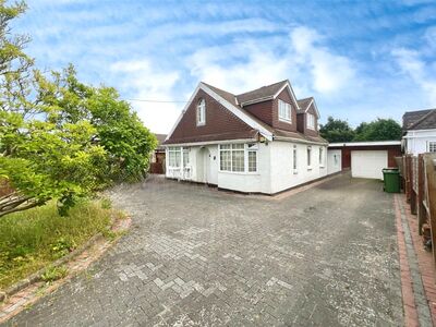 Hever Road, 5 bedroom Detached Bungalow for sale, £790,000
