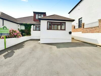 5 bedroom Semi Detached Bungalow for sale