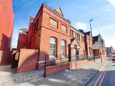 Tweedy Road, 2 bedroom  Flat for sale, £350,000