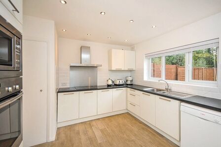 3 bedroom End Terrace House for sale