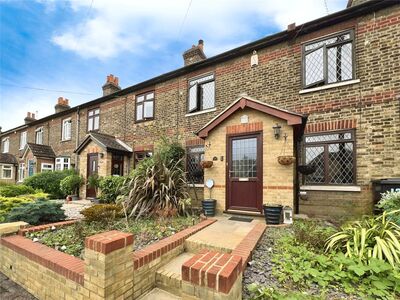 3 bedroom Mid Terrace House for sale